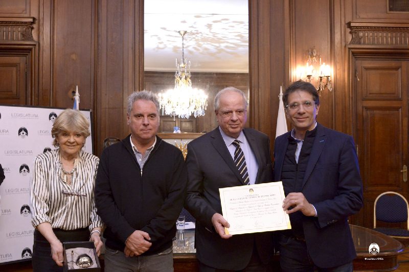 CIENTIFICOS DISTINGUIDOS